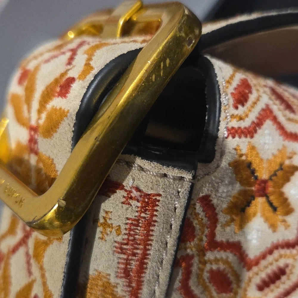 Tory Burch Sawyer Embroidered Shoulder Bag Like New